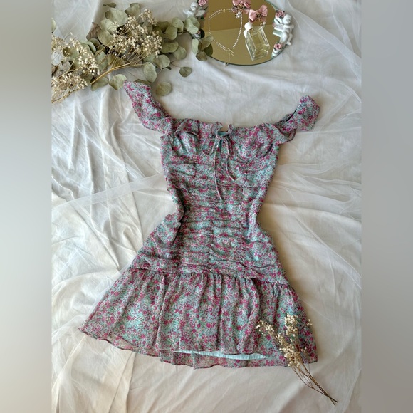 ASTR the Label Floral Ruched Ruffle Mini Dress - Picture 3 of 7